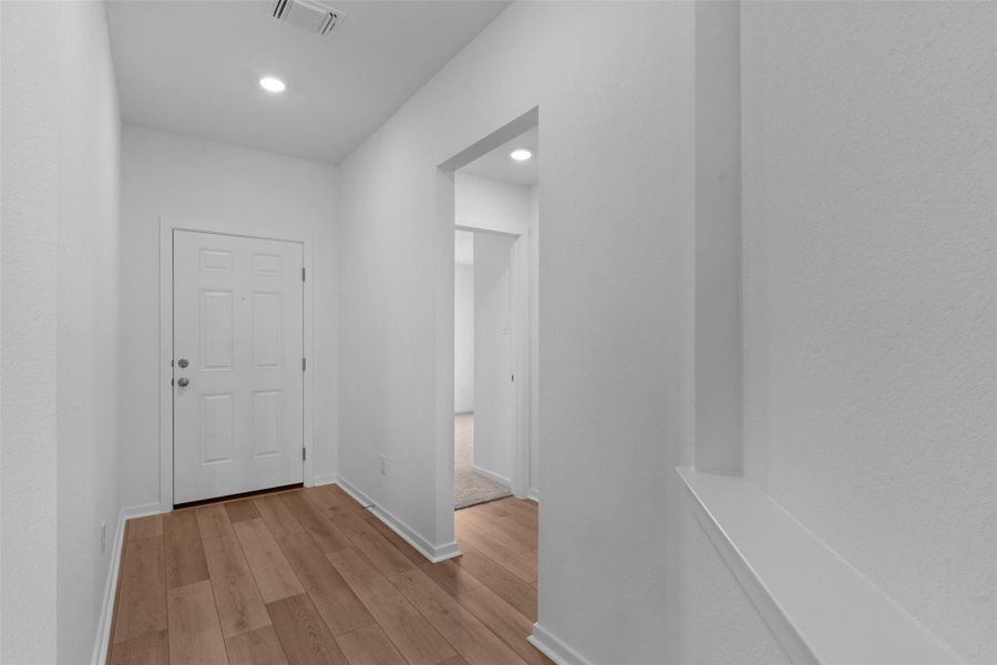 REPRESENTATIVE OF FLOOR PLAN ONLY REPRESENTATIVE OF FLOOR PLAN ONLY