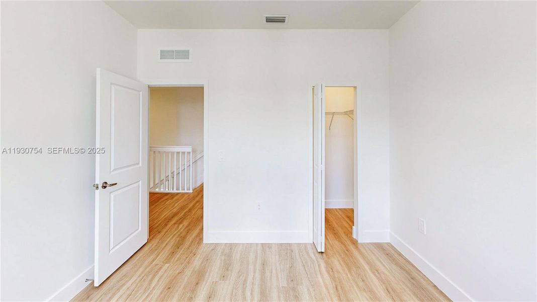 Spacious, unfurnished interior of a new home in , Homestead (Image 34).