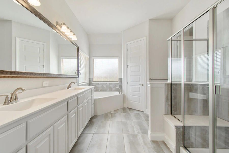 Primary Bathroom | Concept 2797 at Hidden Creek Estates in Van Alstyne, TX by Landsea Homes