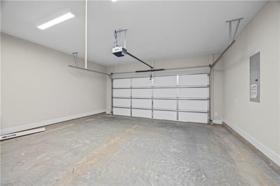 Spacious, unfurnished interior of a new home in , Toccoa (Image 18).