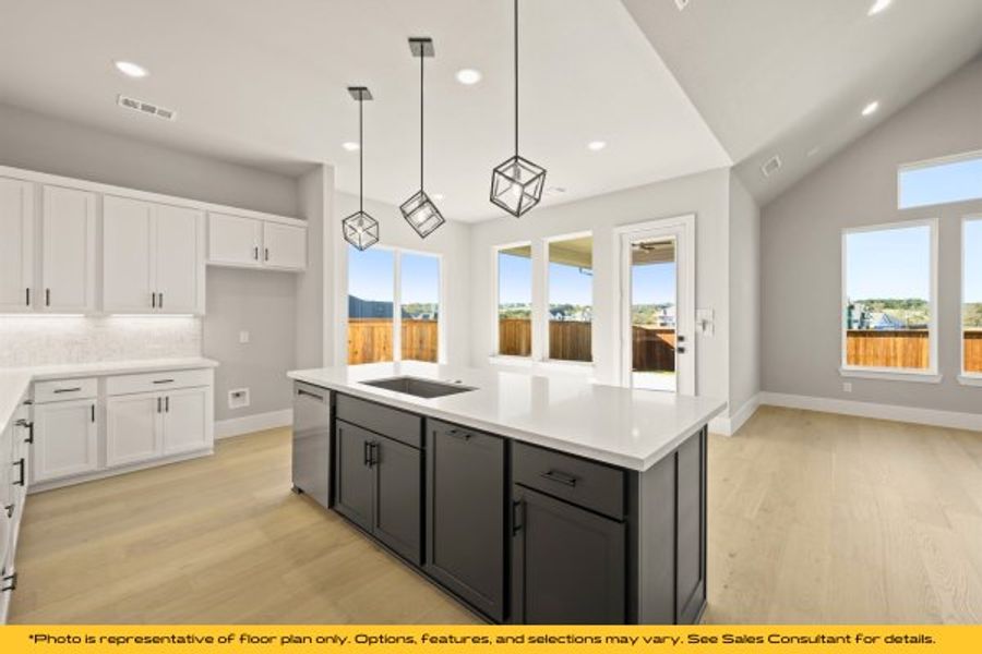 Representative furnished interior of a home built from the Tahoe by Stonefield Homes in Heath Golf and Yacht Club, Rockwall (Image 39).