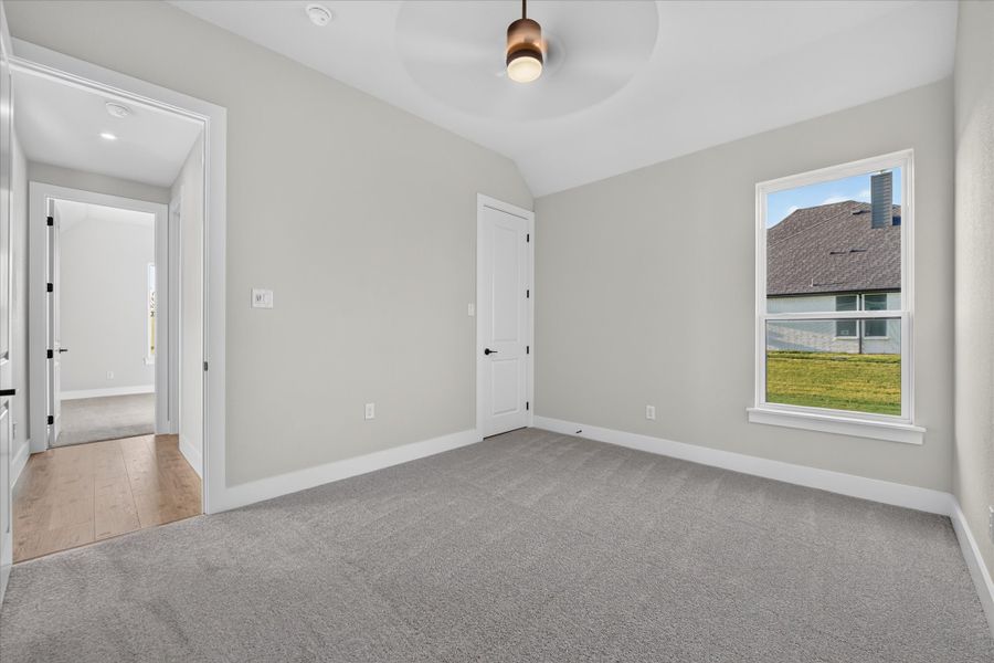Spacious, unfurnished interior of a new home in Paloma Ranches, Justin (Image 35).