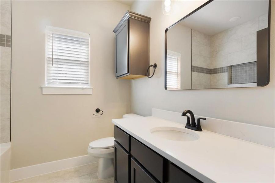 Furnished interior view inside a new home in , Sherman (Image 9).