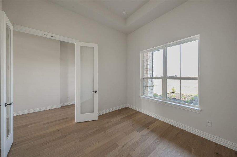 Spacious, unfurnished interior of a new home in Matthews Farms, Venus (Image 16).