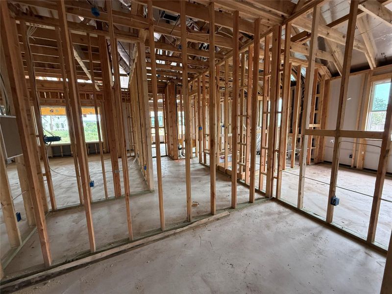 Spacious, unfurnished interior of a new home in The Estates at La Cima, San Marcos (Image 18). Spacious, unfurnished interior of a new home in The Estates at La Cima, San Marcos (Image 18).