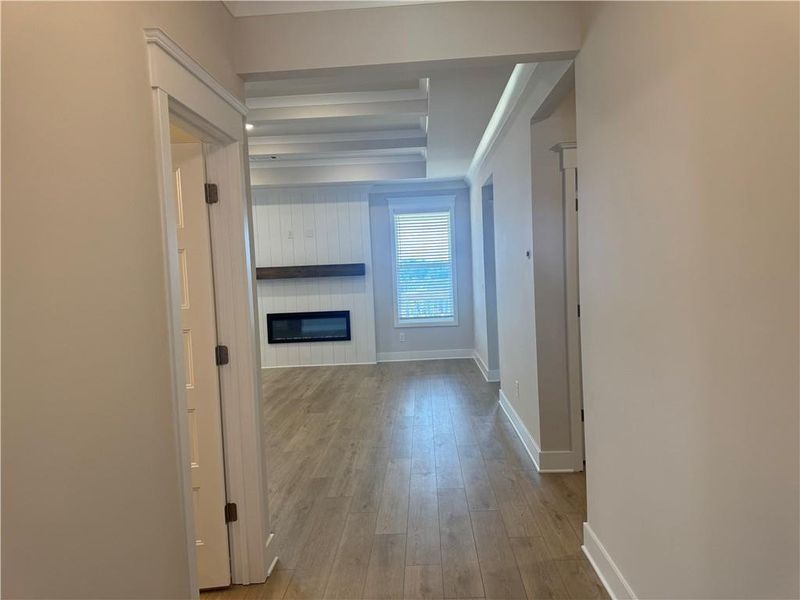 Spacious, unfurnished interior of a new home in Rosewood Lake Preserve, Hoschton (Image 25).