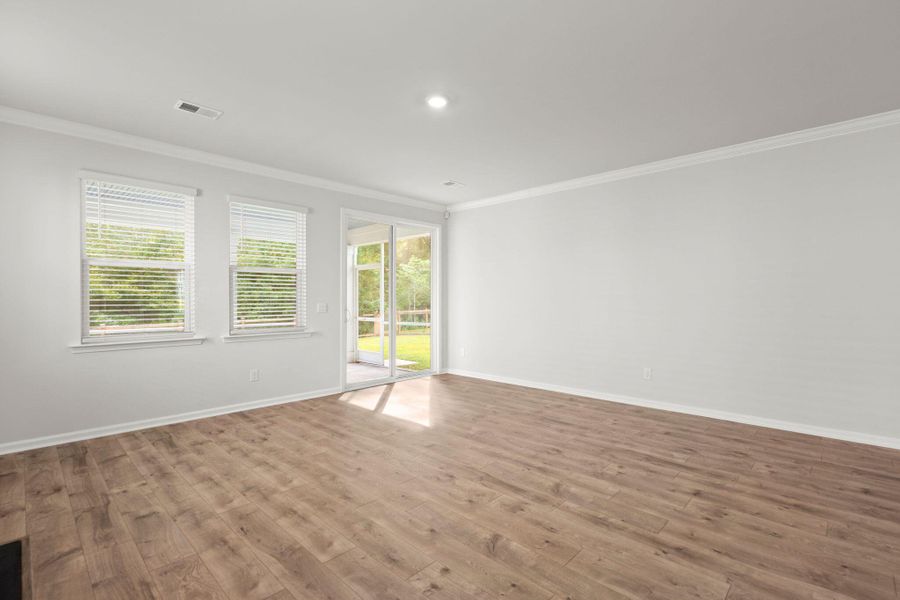 Spacious, unfurnished interior of a new home in The Ponds, Summerville (Image 21).