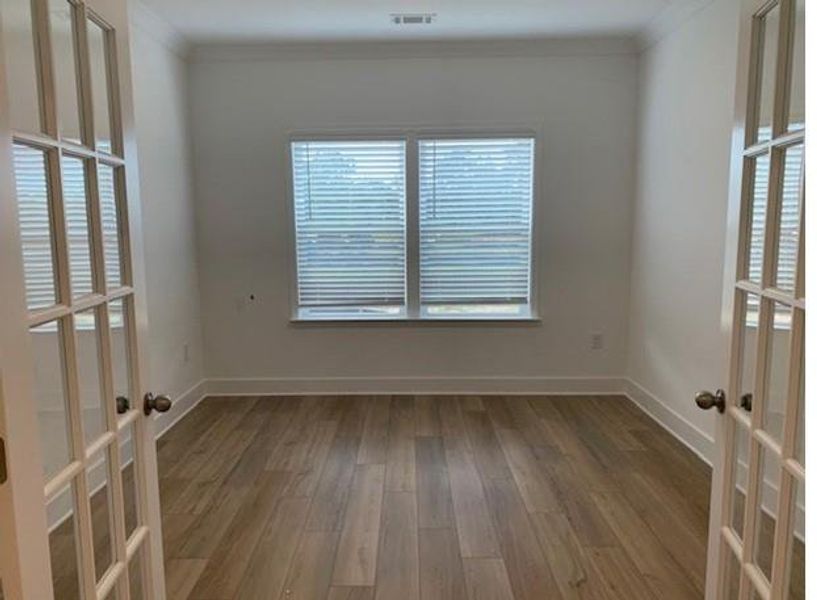 Spacious, unfurnished interior of a new home in The Court at Gainesville Township, Gainesville (Image 4).