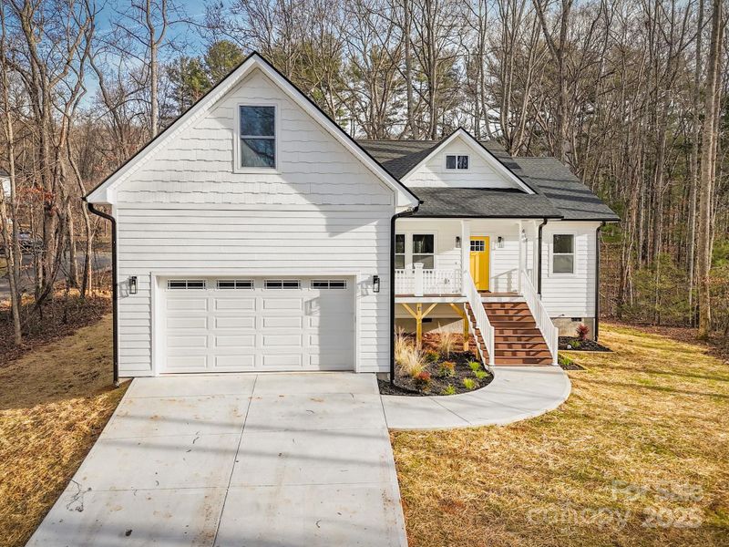 Front exterior of a new home in , Swannanoa, NC, highlighting curb appeal (Image 25). Front exterior of a new home in , Swannanoa, NC, highlighting curb appeal (Image 25).