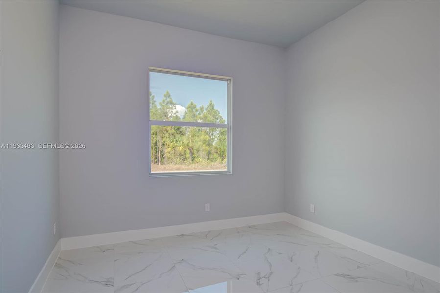 Spacious, unfurnished interior of a new home in , Lehigh Acres (Image 18).