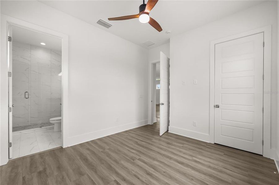 Spacious, unfurnished interior of a new home in , Kissimmee (Image 43).