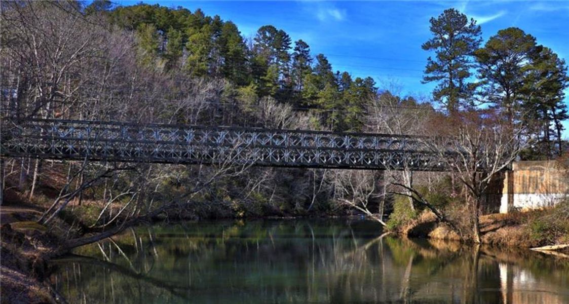 Image 38 of a home in .