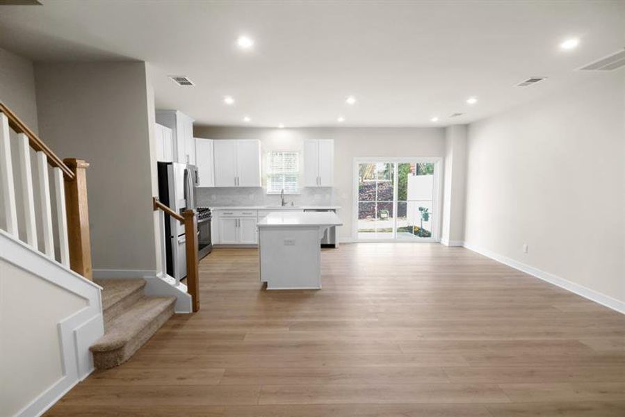 Spacious, unfurnished interior of a new home in Layton Hall, Mauldin (Image 8).