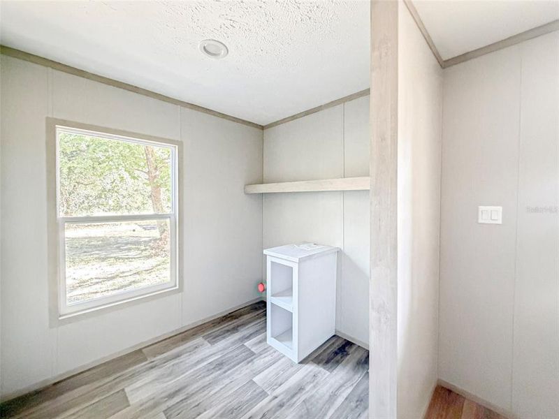 Spacious, unfurnished interior of a new home in , Polk City (Image 10).