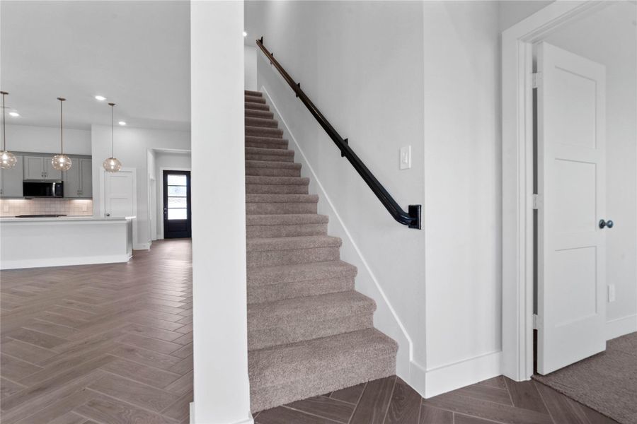 Spacious, unfurnished interior of a new home in Sorella, Tomball (Image 15).