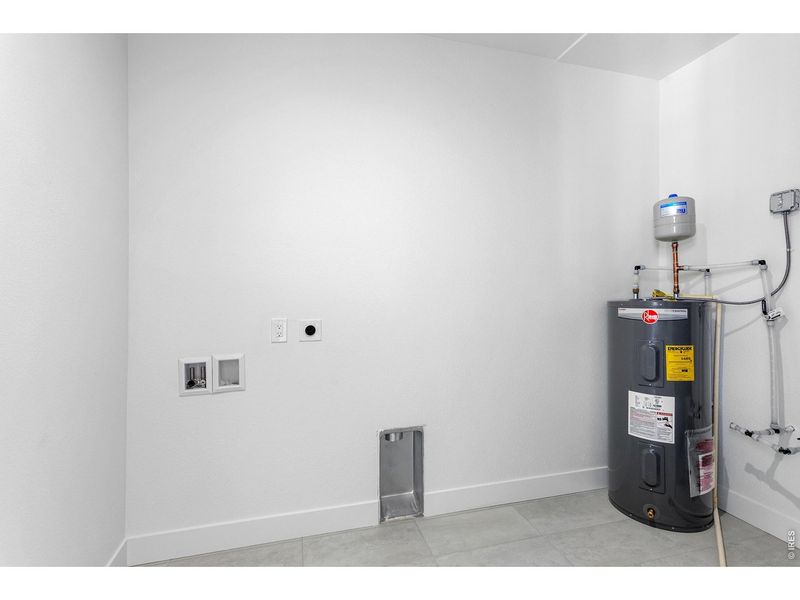 Spacious, unfurnished interior of a new home in , Broomfield (Image 29). Spacious, unfurnished interior of a new home in , Broomfield (Image 29).