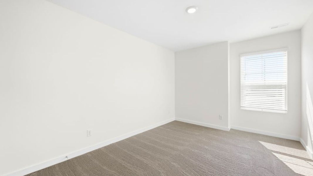 Spacious, unfurnished interior of a new home in Johnson Farms, Greeneville (Image 18).