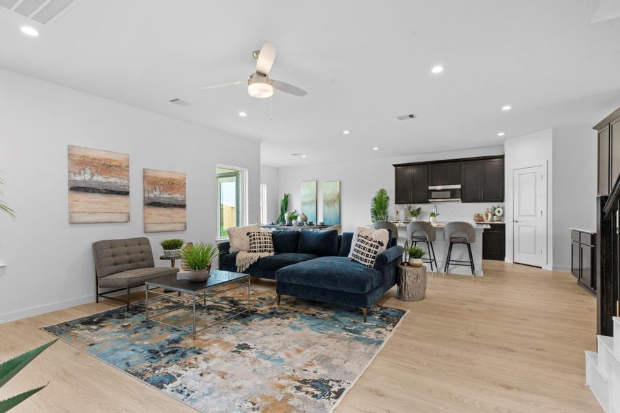 Furnished interior view inside a new home in Tamarron, Fulshear (Image 19). Furnished interior view inside a new home in Tamarron, Fulshear (Image 19).