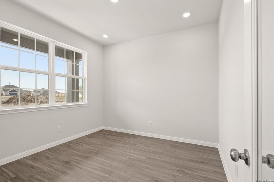 Spacious, unfurnished interior of a new home in Swenson Heights, Seguin (Image 23).