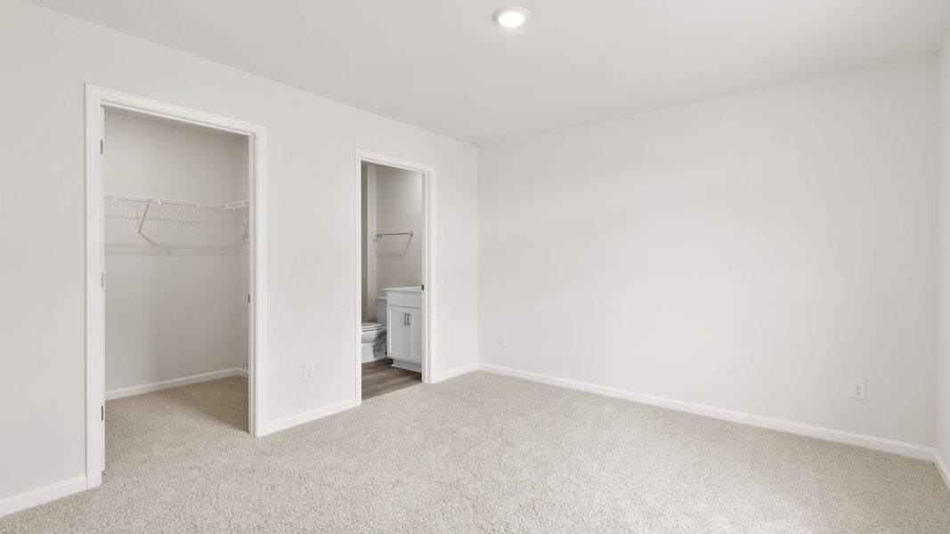 Spacious, unfurnished interior of a new home in Harper Ridge, Roebuck (Image 21). Spacious, unfurnished interior of a new home in Harper Ridge, Roebuck (Image 21).
