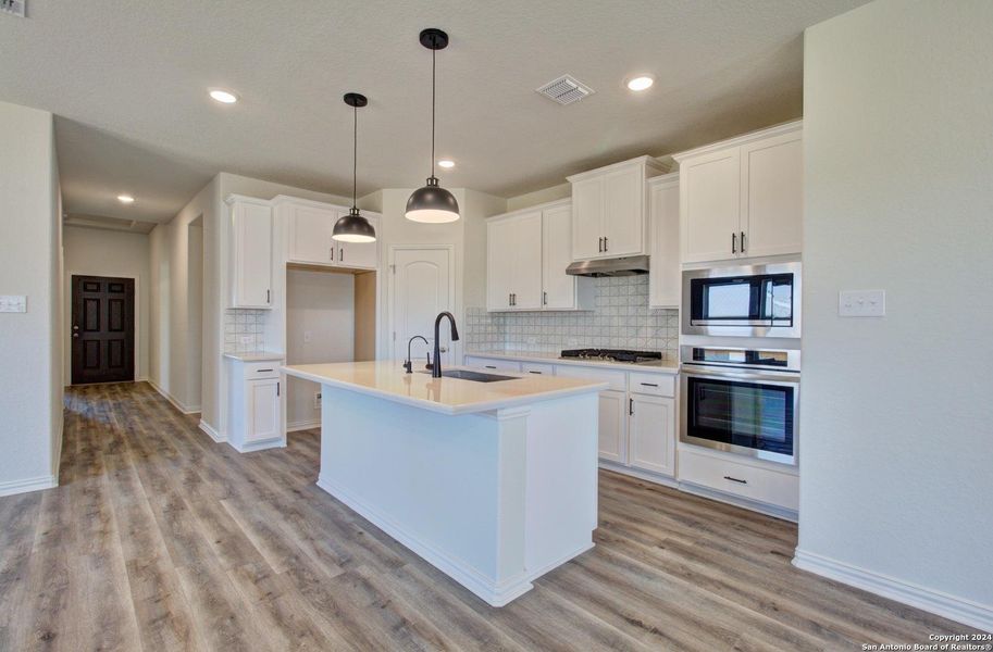 Furnished interior view inside a new home in , New Braunfels (Image 4).