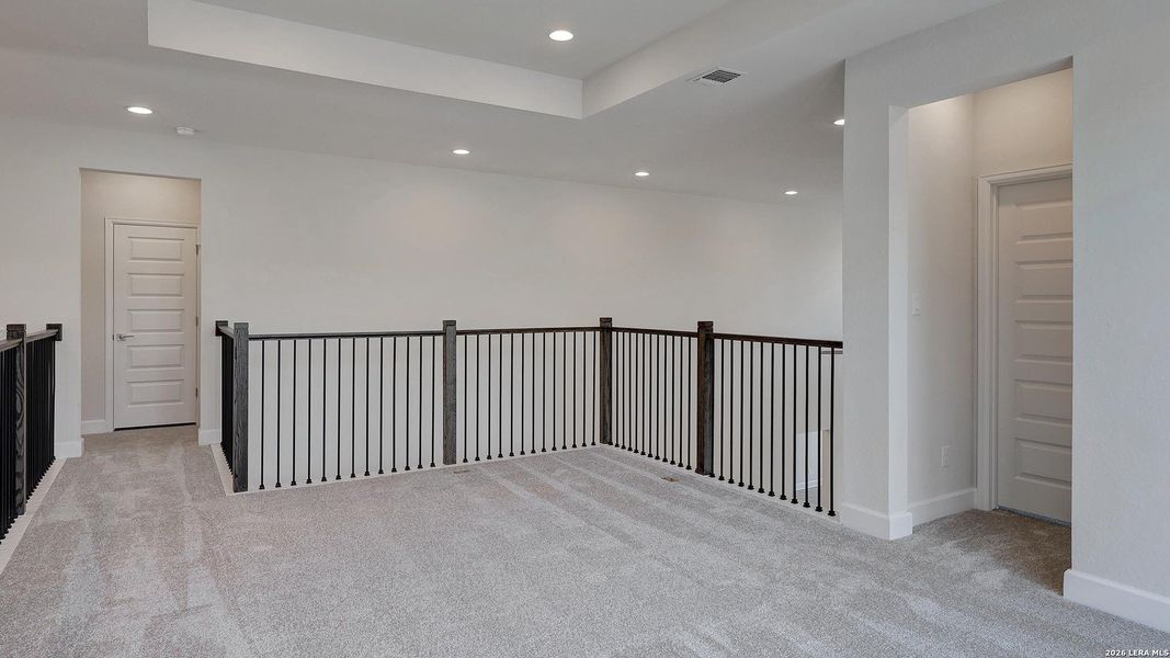 Spacious, unfurnished interior of a new home in Alsatian Oaks, Castroville (Image 20).
