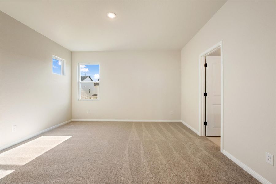 Representative images and renderings are for illustrative purposes. Actual structural options and design finishes of home may vary.