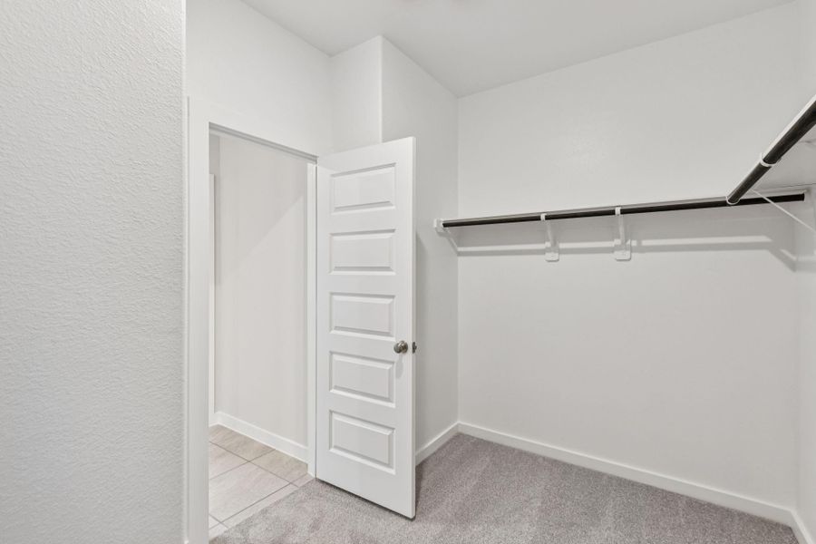 Spacious, unfurnished interior of a new home in Stewart's Ranch, Conroe (Image 23). Spacious, unfurnished interior of a new home in Stewart's Ranch, Conroe (Image 23).