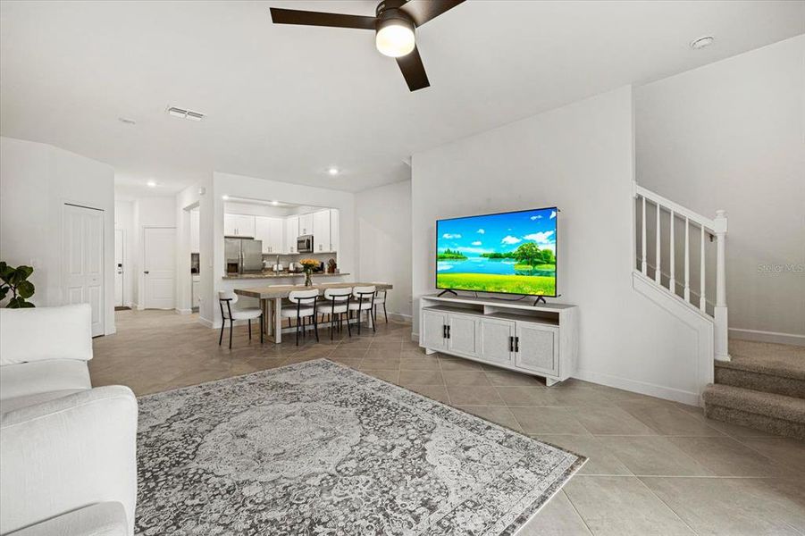 Furnished interior view inside a new home in , Lakewood Ranch (Image 7).