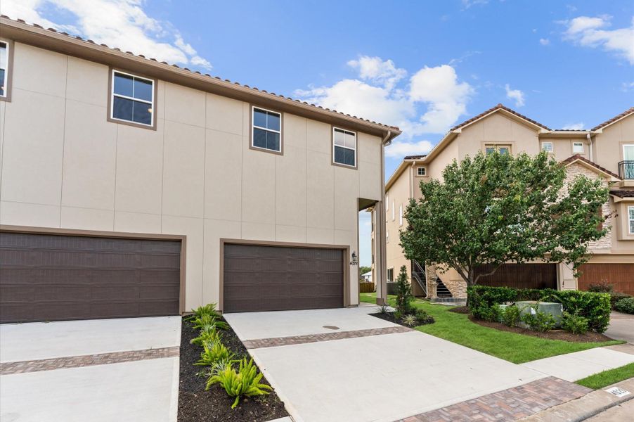 Front exterior of a new home in , Seabrook, TX, highlighting curb appeal (Image 22).