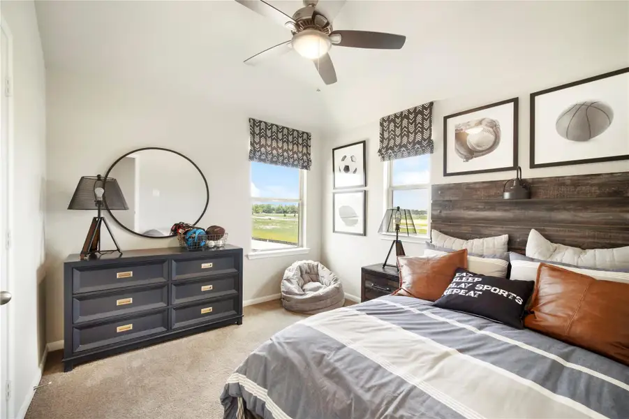 Furnished interior view inside a new home in Montgomery Ridge: Landmark Collection, Montgomery (Image 7).