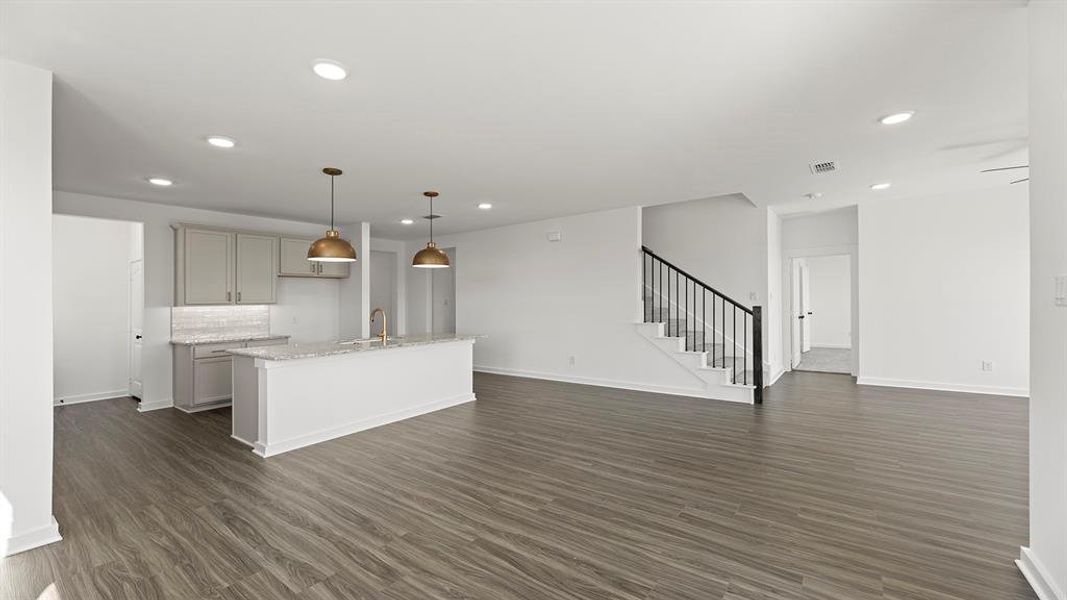 10. 1315 Ackerman - Dining (2) 10. 1315 Ackerman - Dining (2)