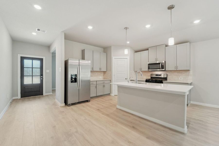 Furnished interior view inside a new home in Stewart's Ranch, Conroe (Image 11). Furnished interior view inside a new home in Stewart's Ranch, Conroe (Image 11).