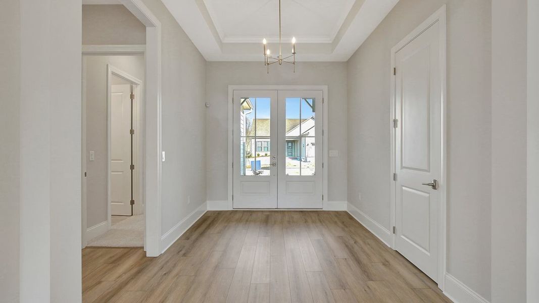 Taylor Model | Entry Foyer