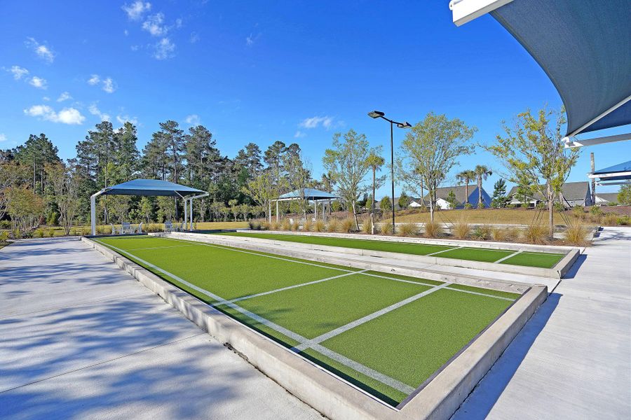 Community amenities in , Summerville (Image 61).
