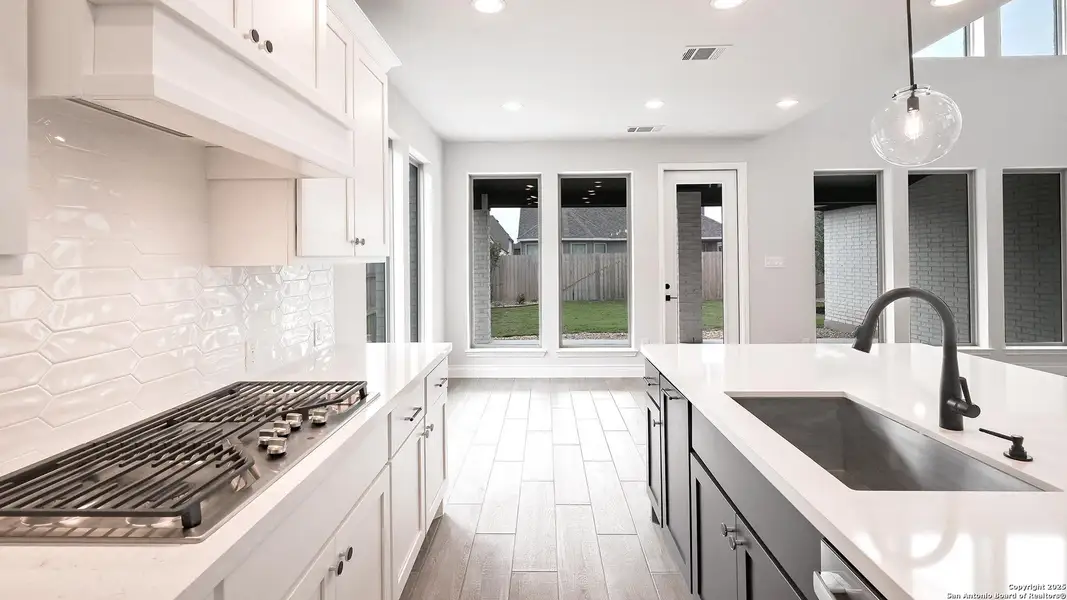 Furnished interior view inside a new home in Legacy At Lake Dunlap 50', New Braunfels (Image 7). Furnished interior view inside a new home in Legacy At Lake Dunlap 50', New Braunfels (Image 7).