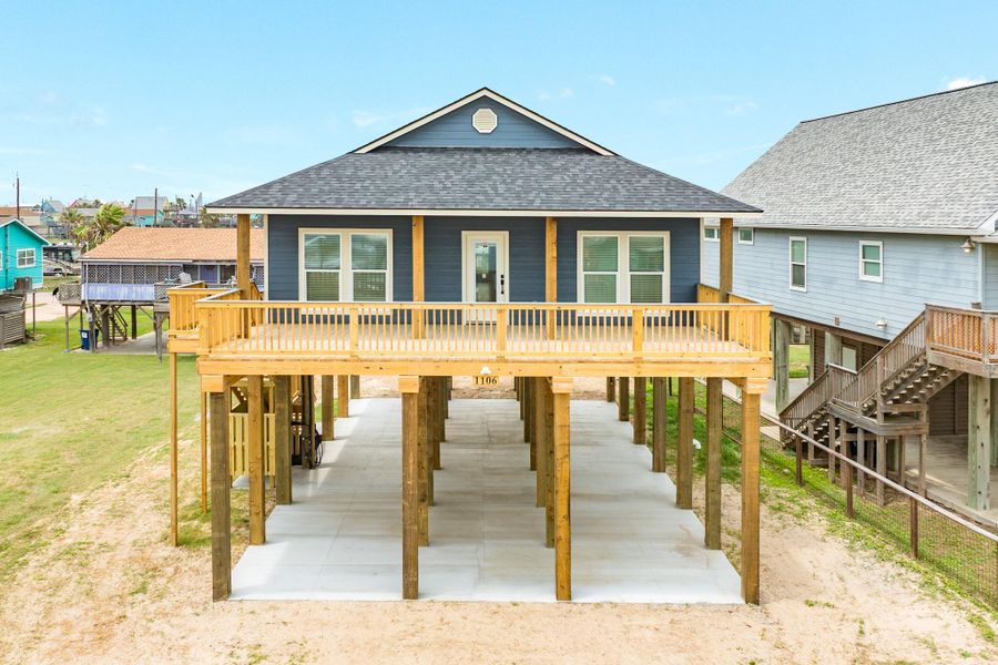 Exterior details and patio area of a home in , Surfside Beach (Image 22).