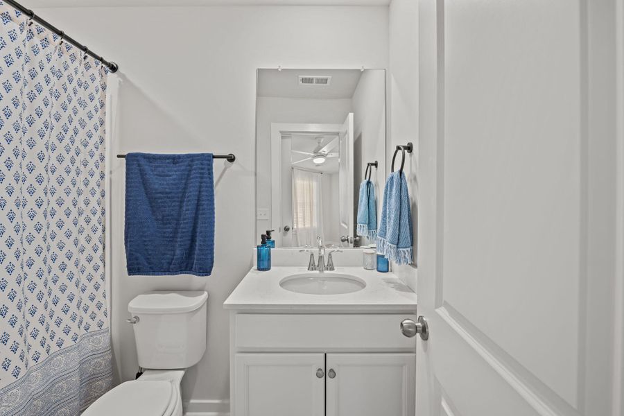 Furnished interior view inside a new home in , Hanahan (Image 5).