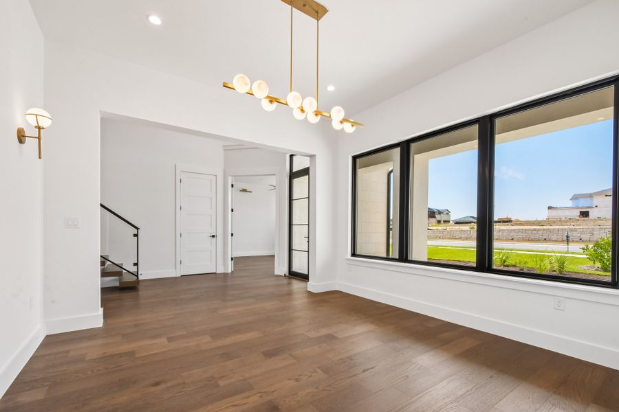 Spacious, unfurnished interior of a new home in Milky Way at River Place, Austin (Image 18). Spacious, unfurnished interior of a new home in Milky Way at River Place, Austin (Image 18).