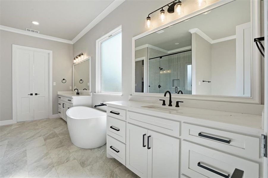 Furnished interior view inside a new home in , Weatherford (Image 16).