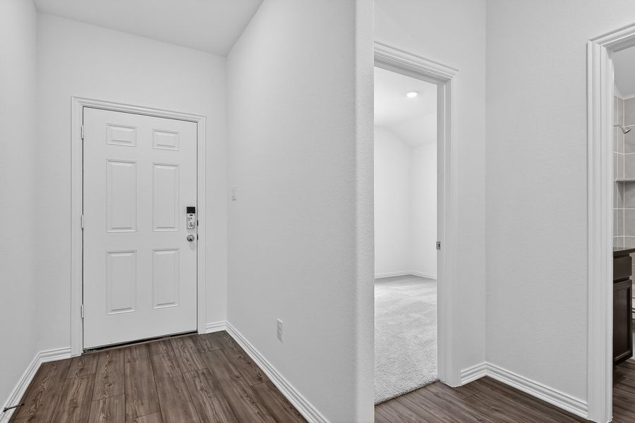 Spacious, unfurnished interior of a new home in River Ridge, Crandall (Image 28). Spacious, unfurnished interior of a new home in River Ridge, Crandall (Image 28).