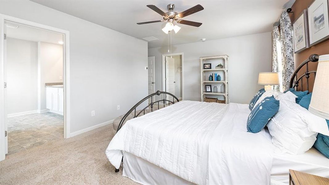 Furnished interior view inside a new home in Shoal Creek, Hampton (Image 11).
