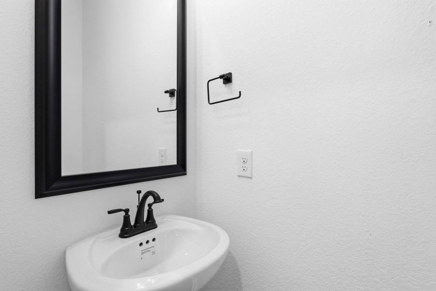 Close-up of interior finishes inside a home in Woodforest, Montgomery (Image 11).