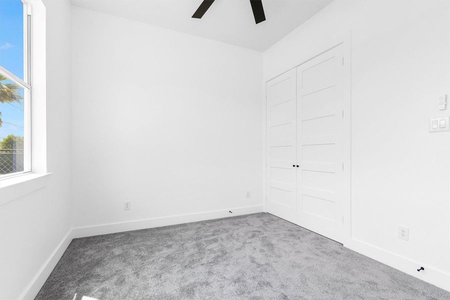Spacious, unfurnished interior of a new home in , Houston (Image 26).