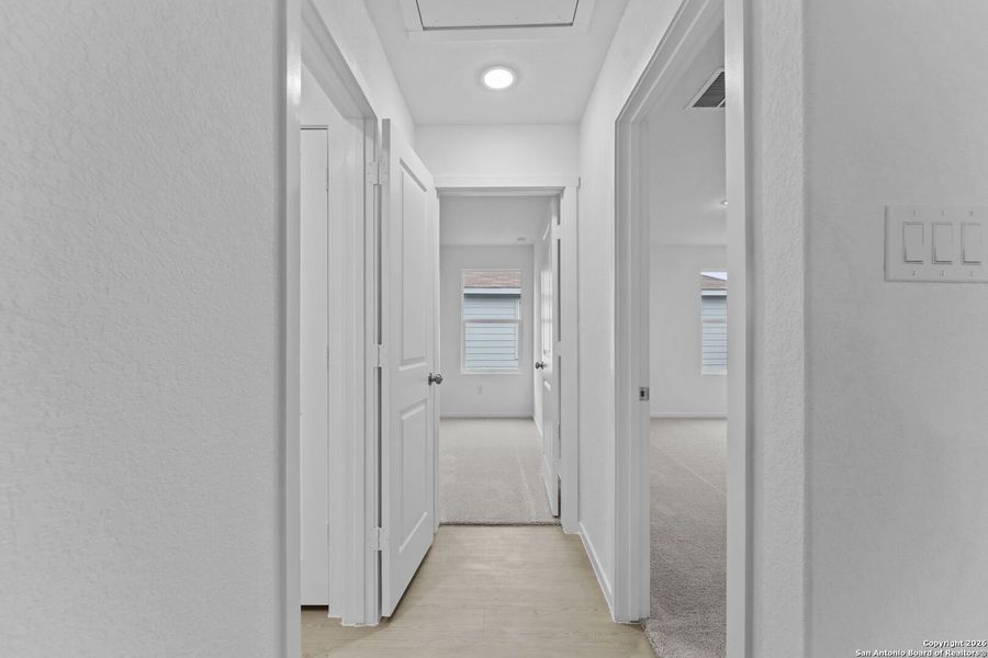 Spacious, unfurnished interior of a new home in Voss Farms: Watermill Collection, New Braunfels (Image 15).