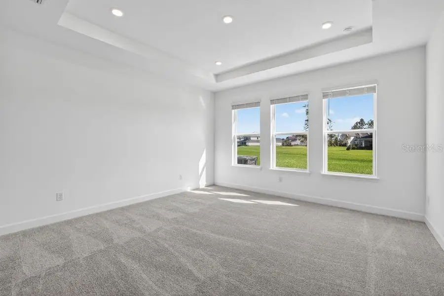 Spacious, unfurnished interior of a new home in Hammock at Two Rivers, Zephyrhills (Image 26).