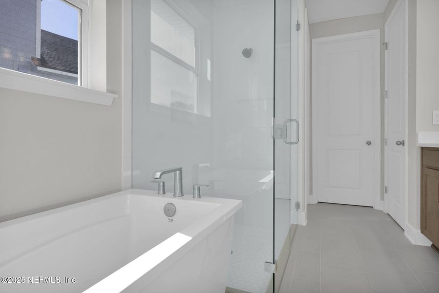 Furnished interior view inside a new home in , Ponte Vedra (Image 9).