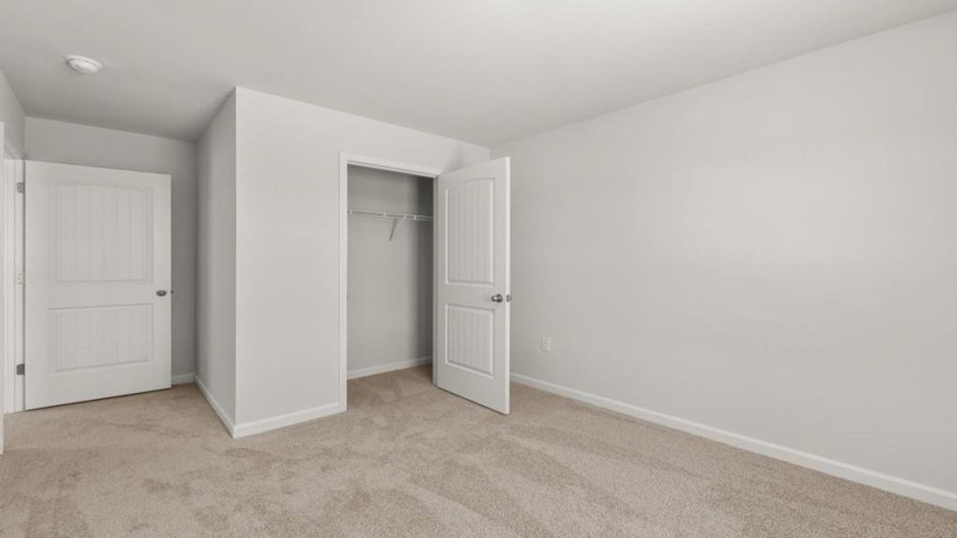 Spacious, unfurnished interior of a new home in Aurora Creek, Dallas (Image 28).