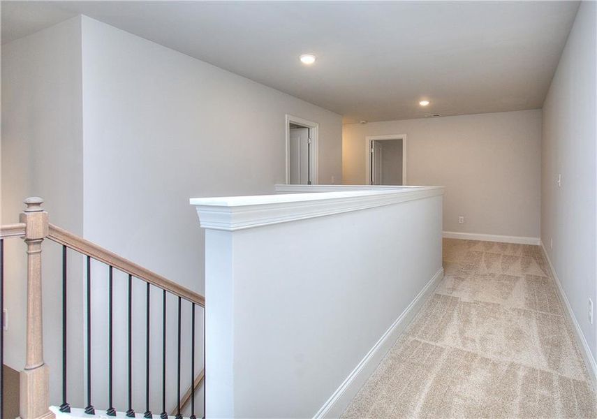 Spacious, unfurnished interior of a new home in , Homer (Image 39).