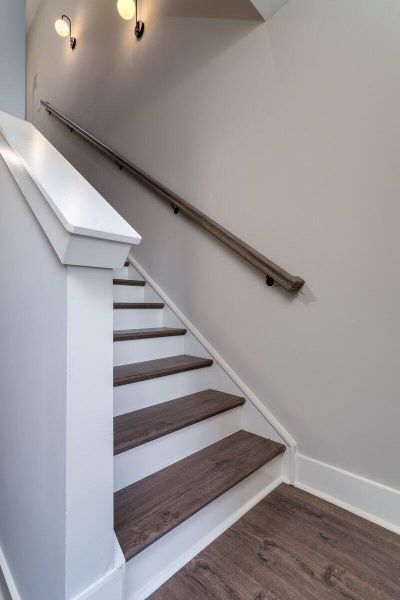 Spacious, unfurnished interior of a new home in , North Charleston (Image 12).